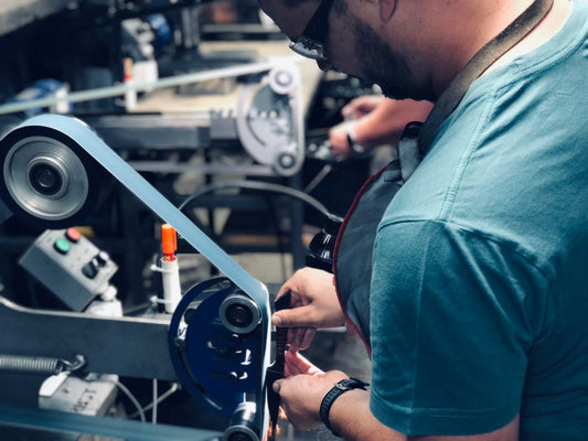 Part-time knife maker pricing article explaining why hourly rate can be mathematically correct but commercially useless.