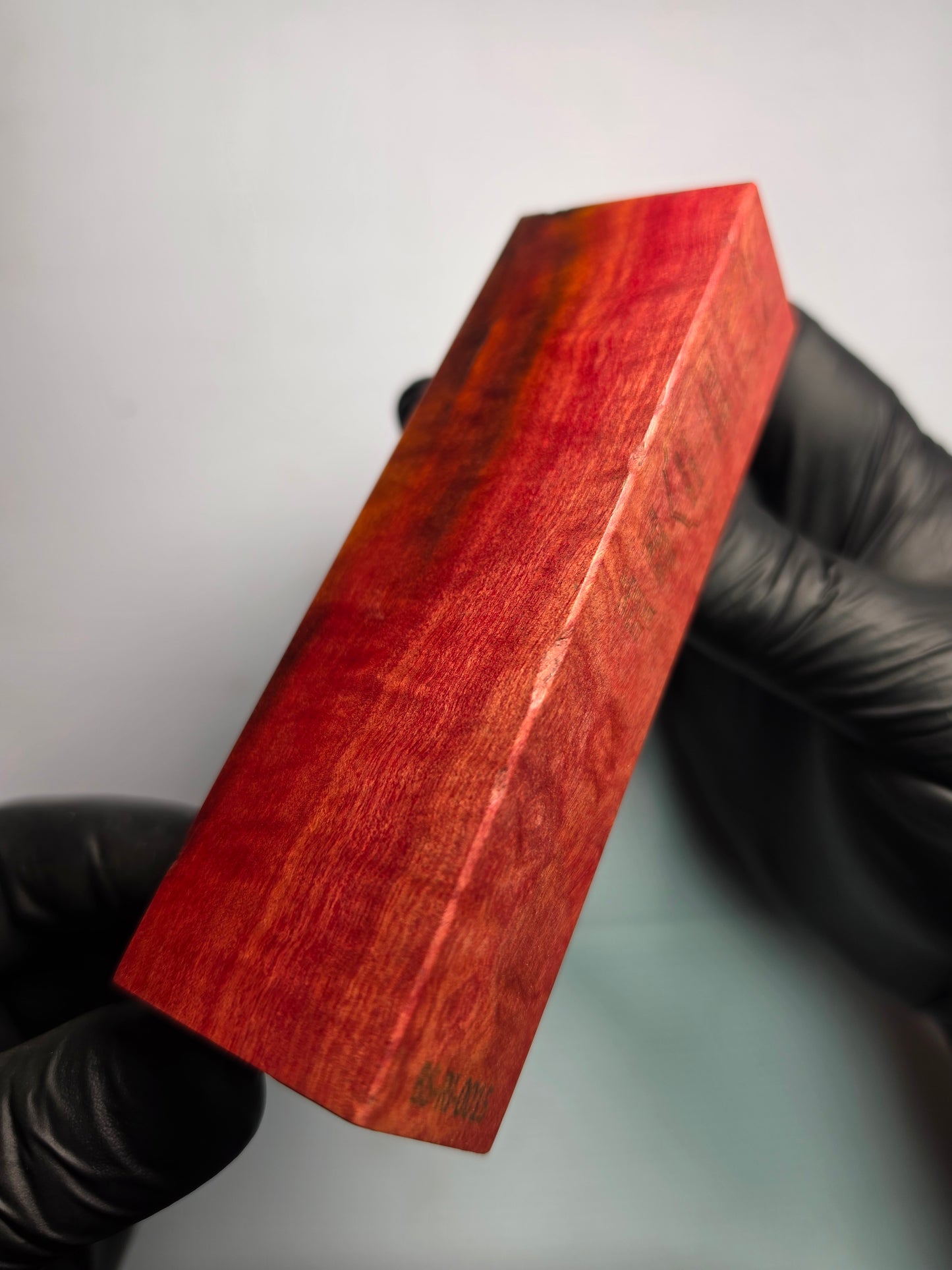 BLACK SELECT Red Ivory Handle Block | [BS-RI-015]