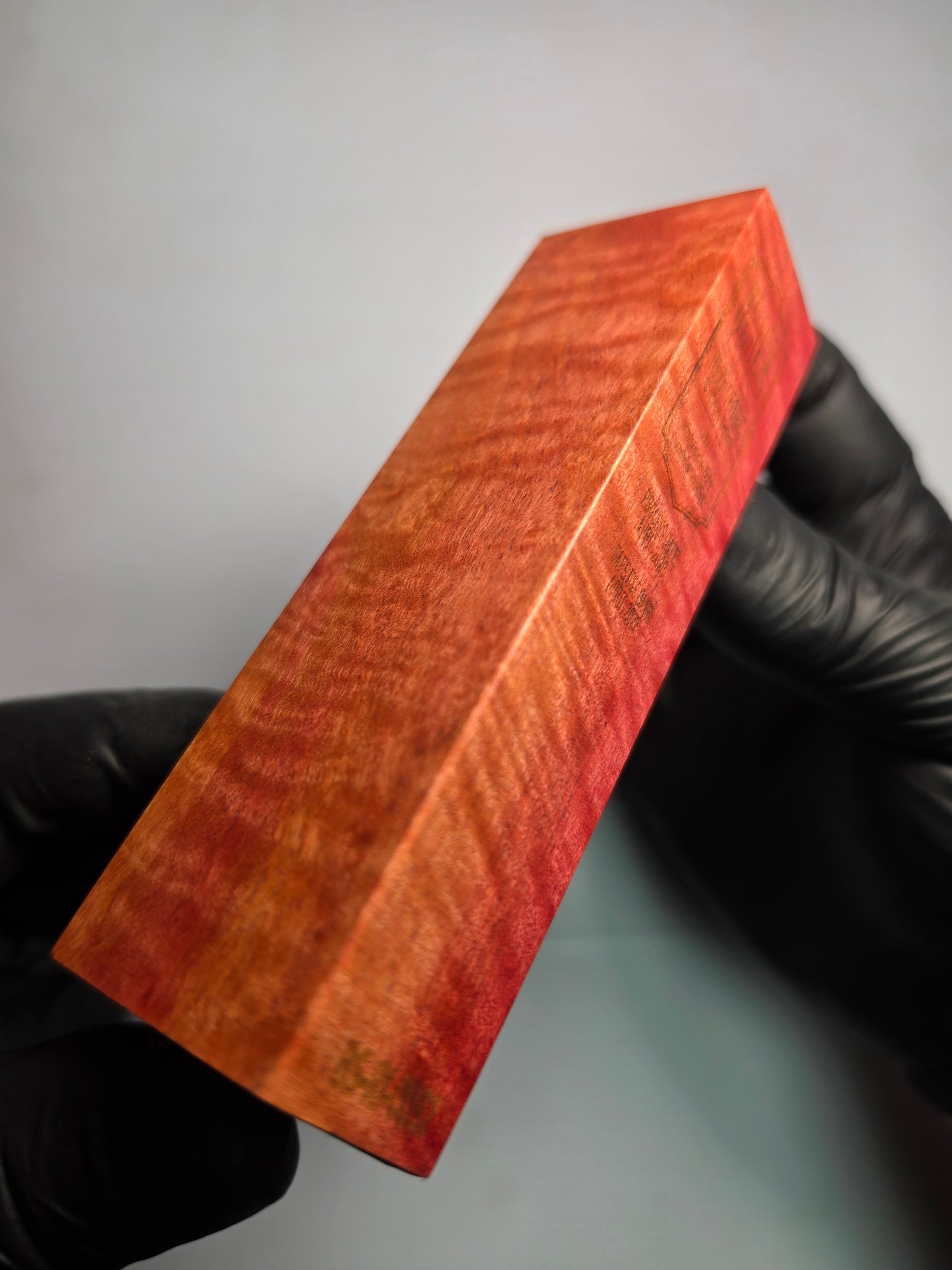 BLACK SELECT Red Ivory Handle Block | [BS-RI-032]