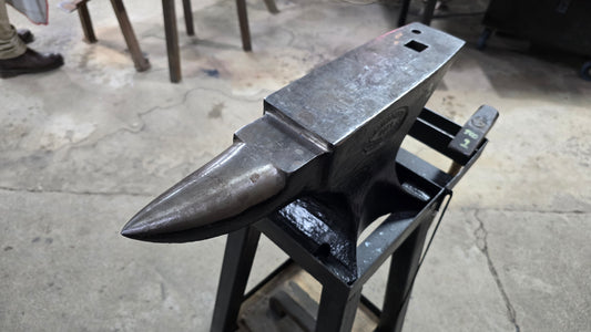 Heavin Forge Anvil (36.8kg) With Stand