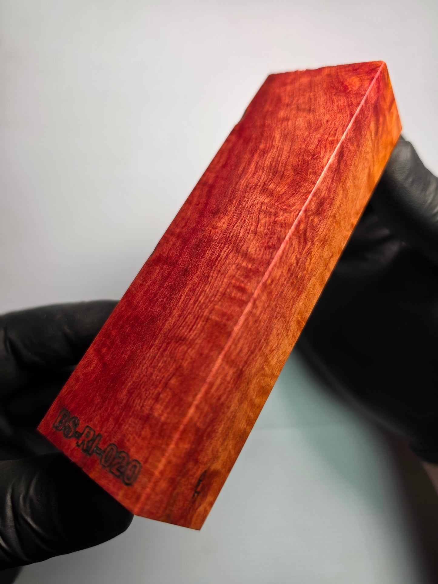 BLACK SELECT Red Ivory Handle Block | [BS-RI-020]